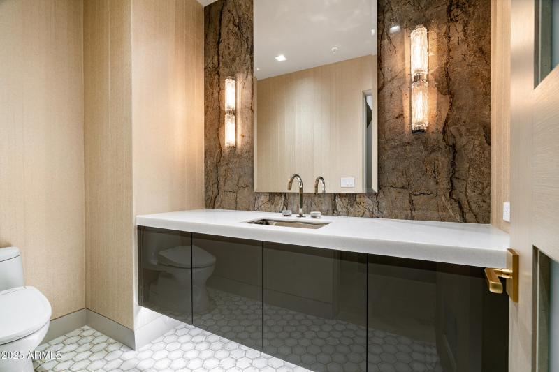 6587 N Palmeria Blvd #3010 (12 of 41)