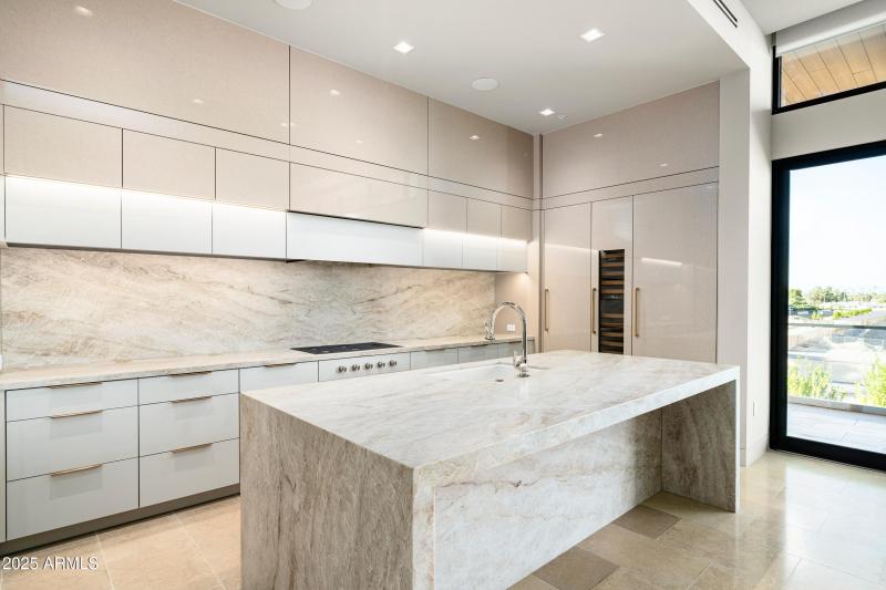 6587 N Palmeria Blvd #3010 (22 of 41)