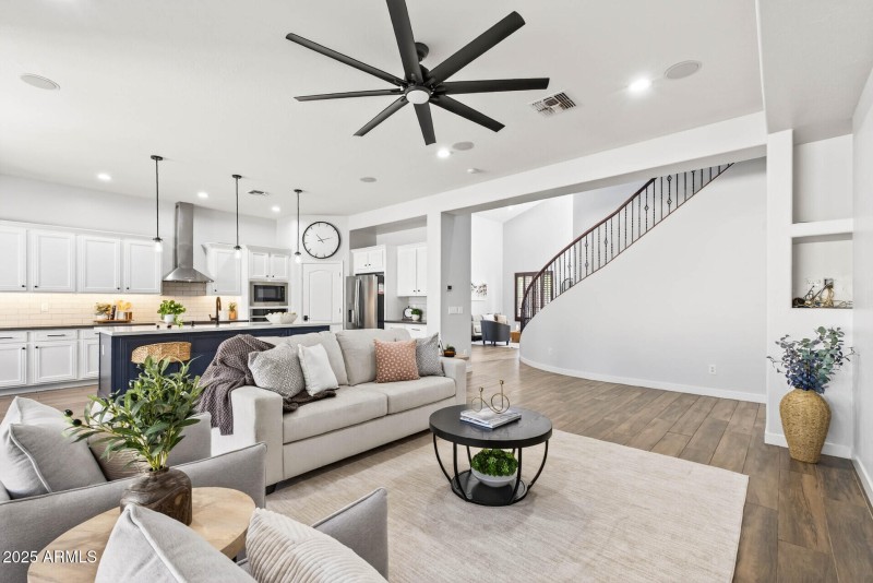 135_6858_W_Peak_View20 (1)_mls