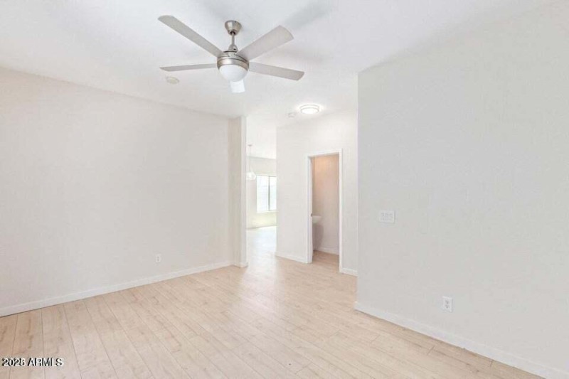 20221117192555476867000000-o