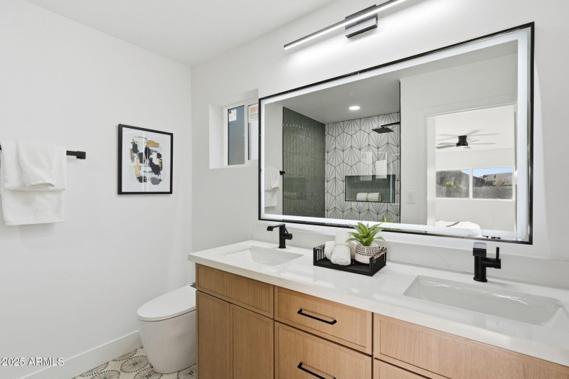 13-web-or-mls-013_ListerPros Jourdyn Wig