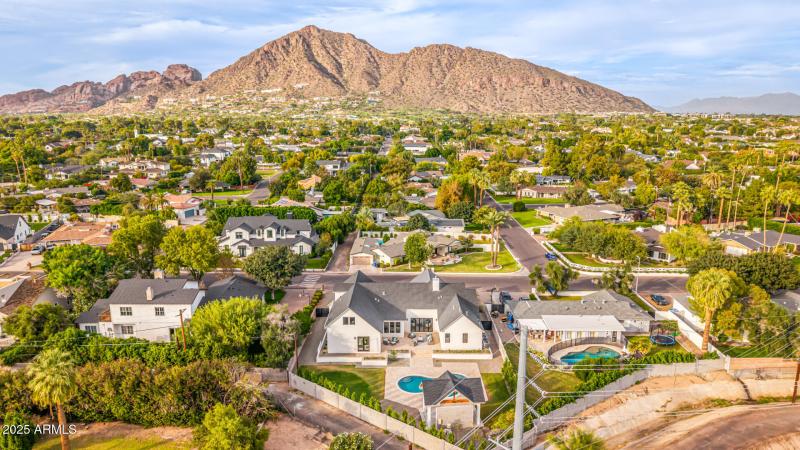 94 - Del Paisano Calle