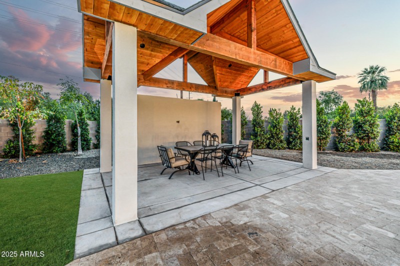 66 - Del Paisano Calle