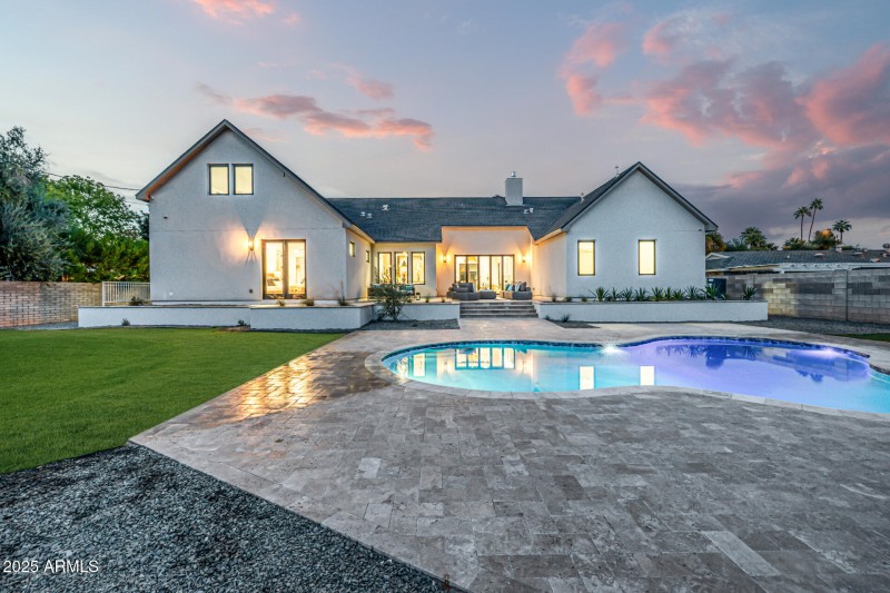 65 - Del Paisano Calle