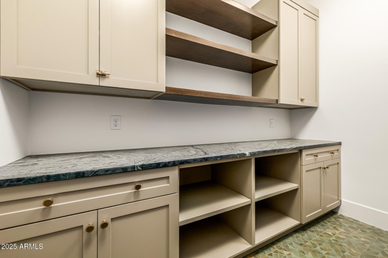 58 - Del Paisano Calle