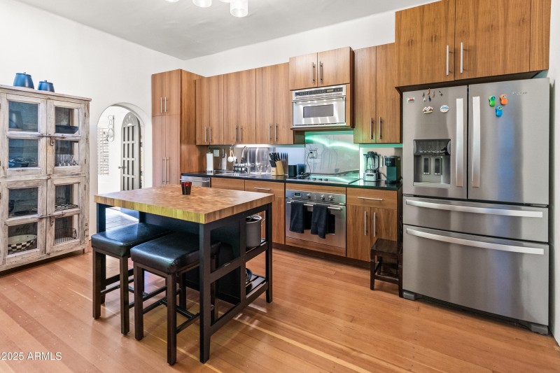 4540 N 44th St Unit 2-8