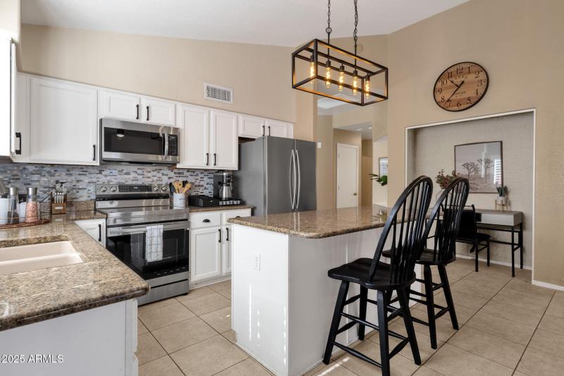 12-web-or-mls-2617-s-athena
