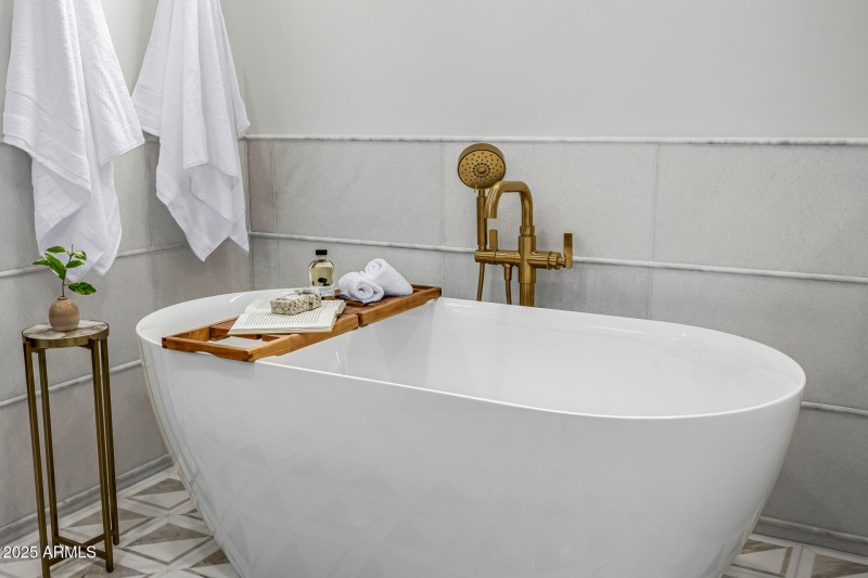 37 - Del Paisano Calle