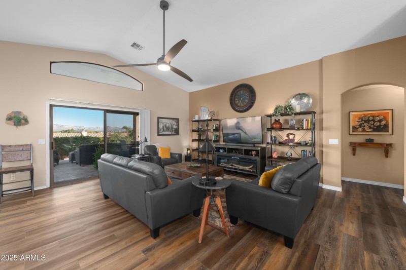 6377-S-Kiva-Circle-15