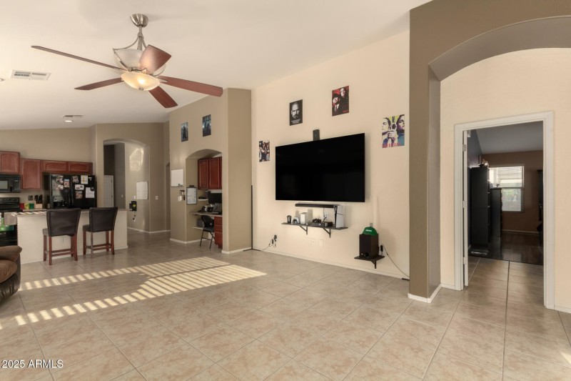 12 - DEL RANCHO 22280