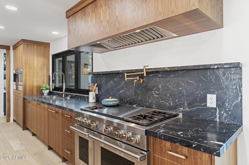 Wolf 48" Range w/ Double Griddle