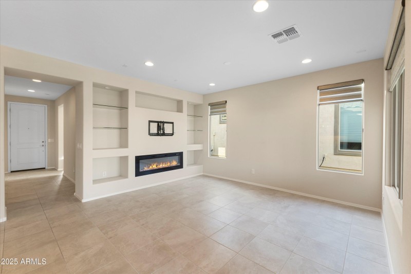 09-21318 N 270th Ave