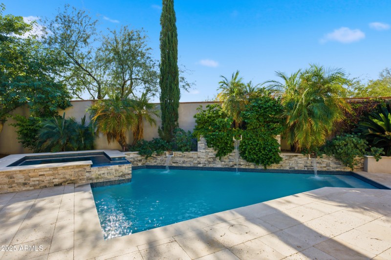 Personal Oasis with Heated Pool & Spa