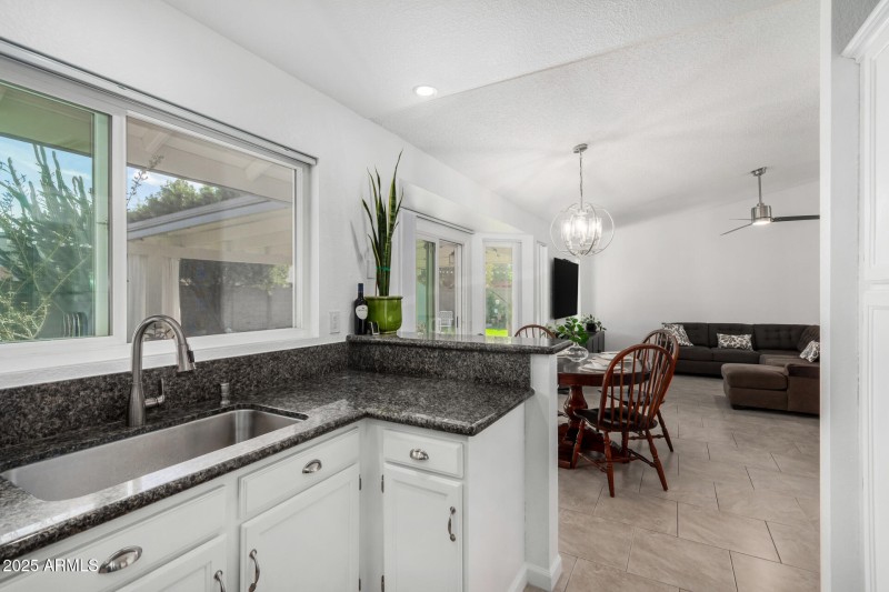 Breakfast Bar for Additional Seating