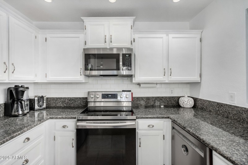 Gleaming Granite Countertops