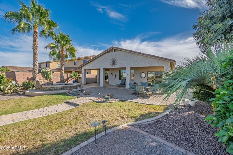 Back view from side40558 W Park Hill Dri