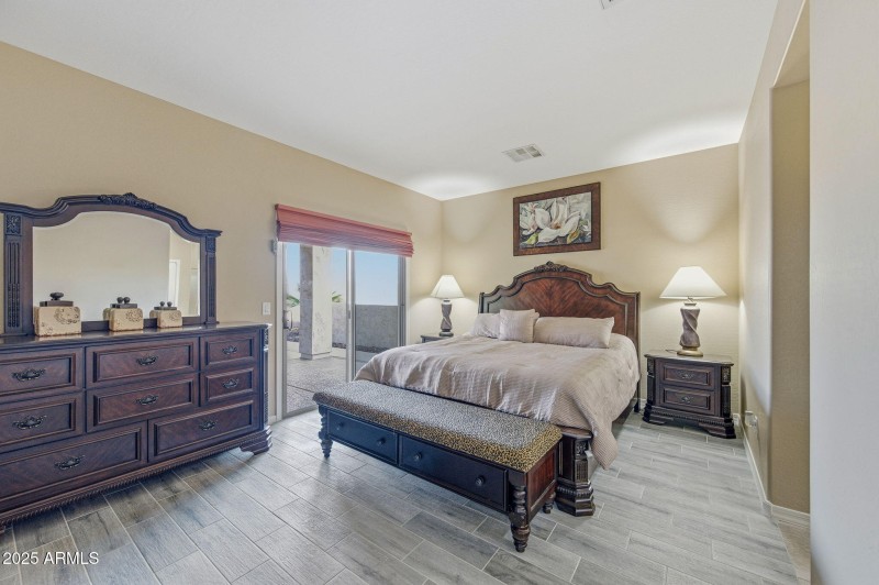 primary sideview-40558 W Park Hill Drive