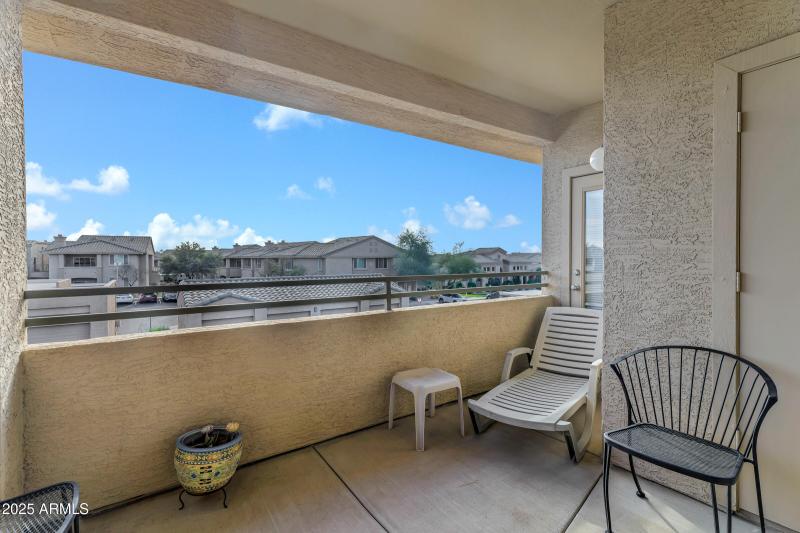 16013 S Desert Foothills Pkwy apt 2117-2