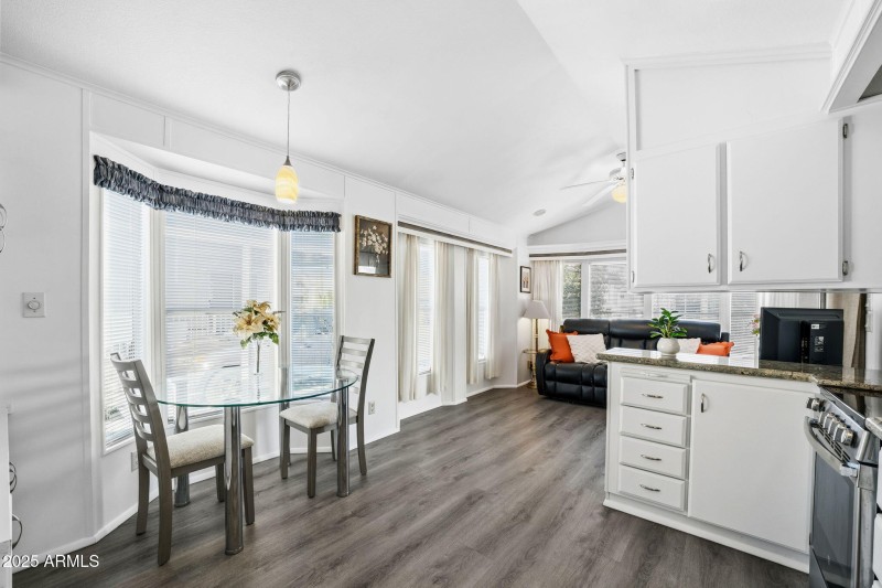 004__111 S Greenfield Rd unit 724