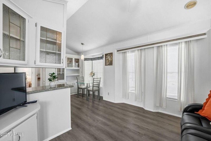 007__111 S Greenfield Rd unit 724