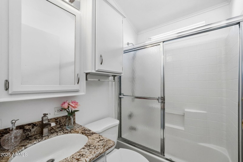 009__111 S Greenfield Rd unit 724