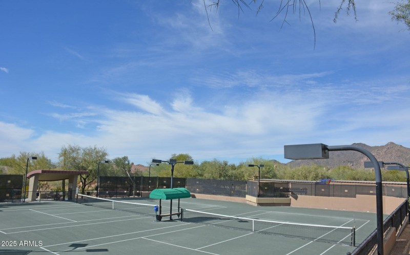 Winfield clay tennis courts