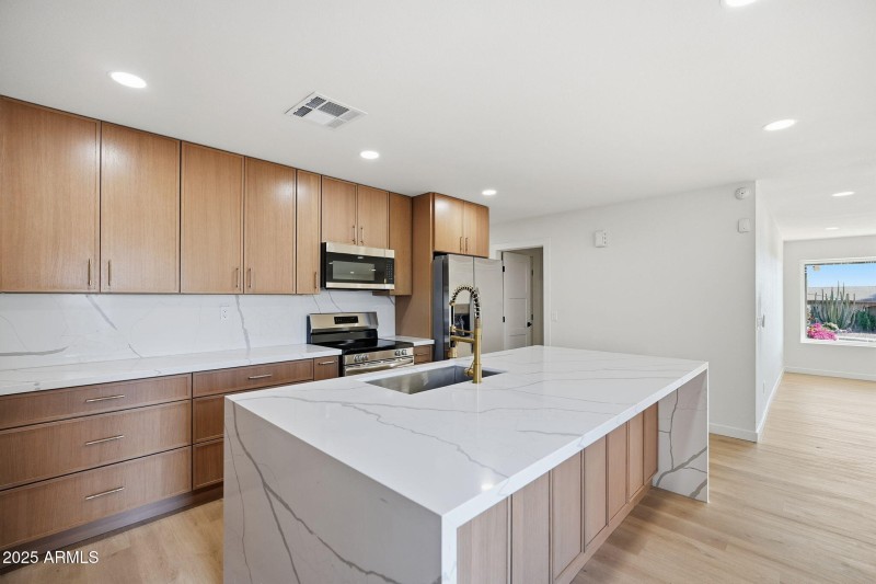 9-web-or-mls-009_ListerPros