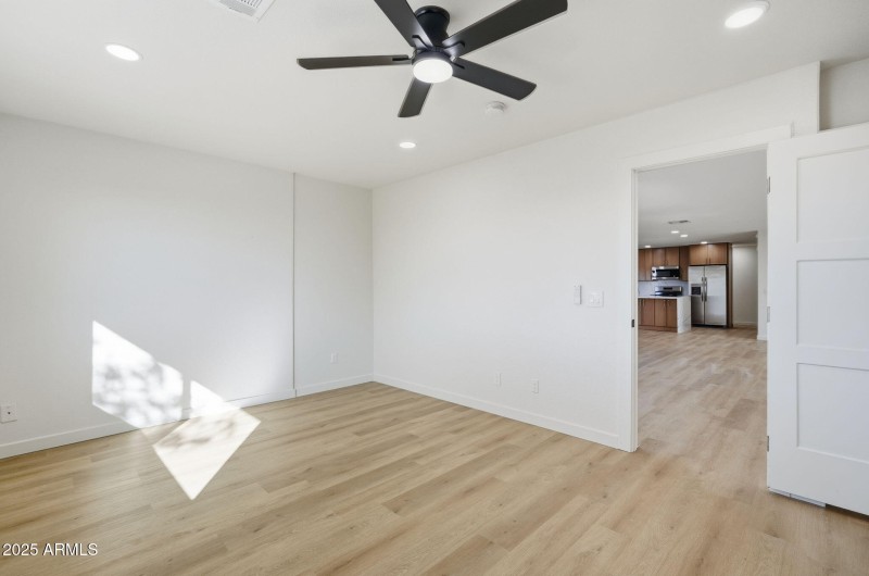 18-web-or-mls-018_ListerPros