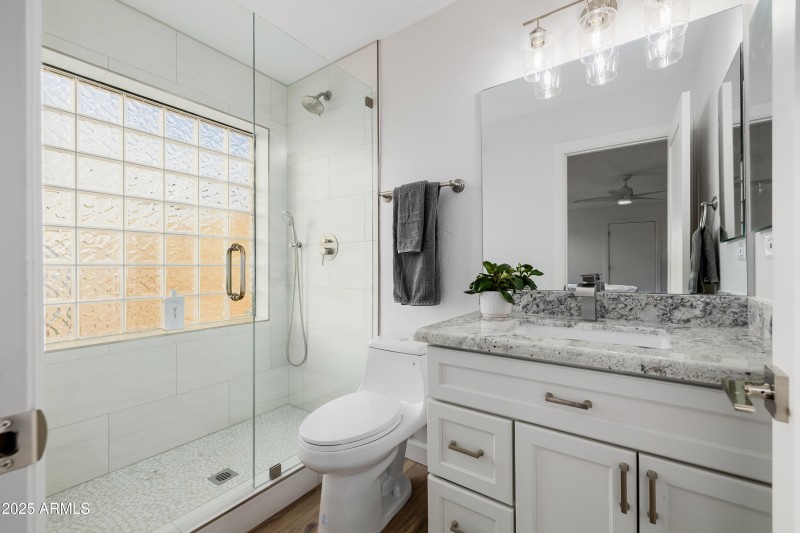 Upper Casita Bathroom