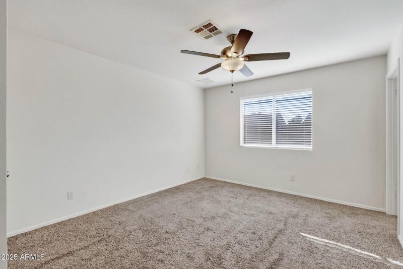 21_9025_W_Cinnabar21_mls