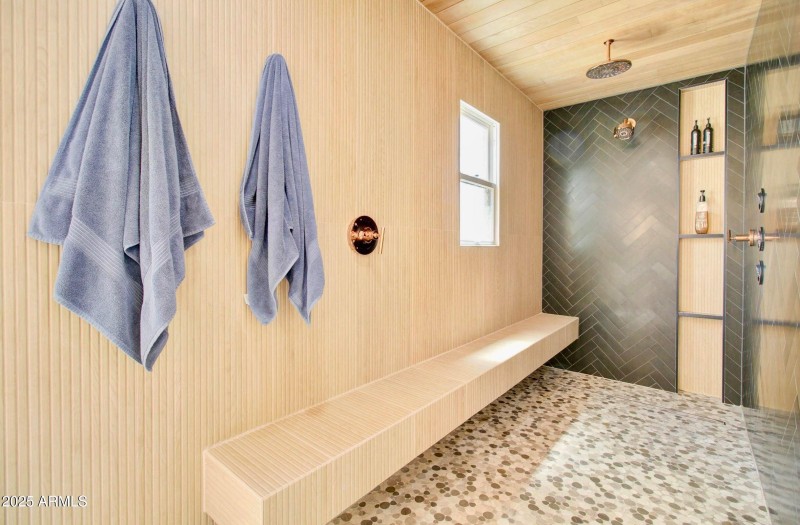 Zero Grade Entry and 10' Bench