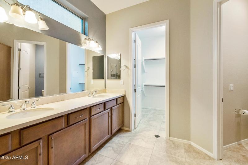 4460 E Carob Dr Gilbert AZ-print-022-039