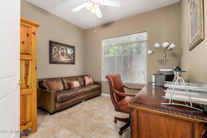 Guest Bedroom/Office