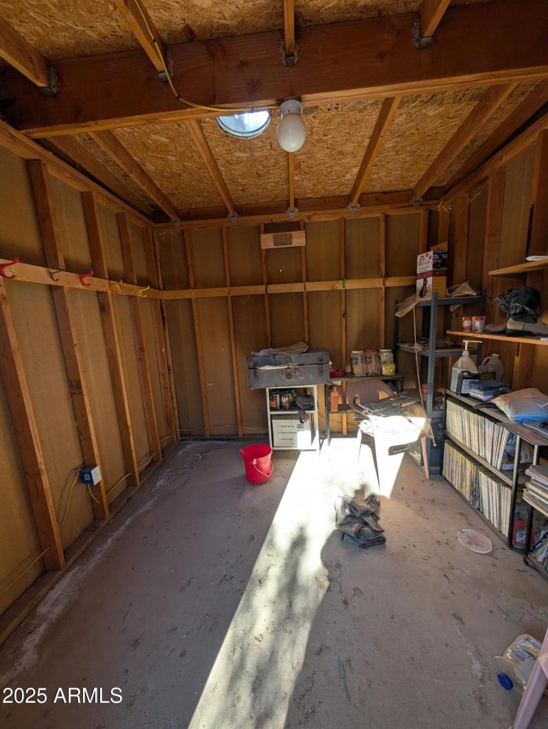 Storage-tack room