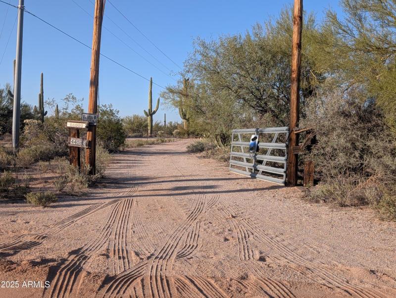 Gate to Properties