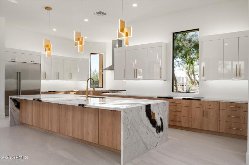 16-12816ETurquoiseAve-16