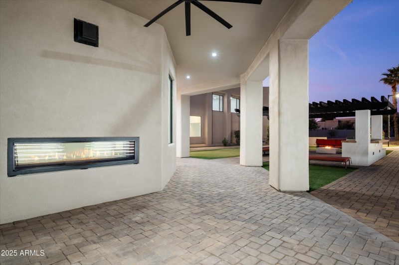 65-12816ETurquoiseAve-65