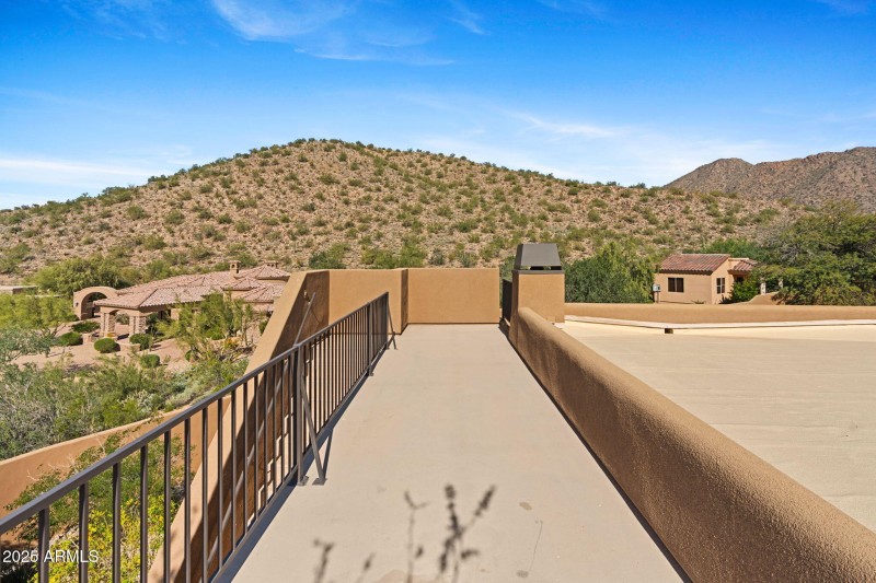 360 DEGREE VIEW DECK