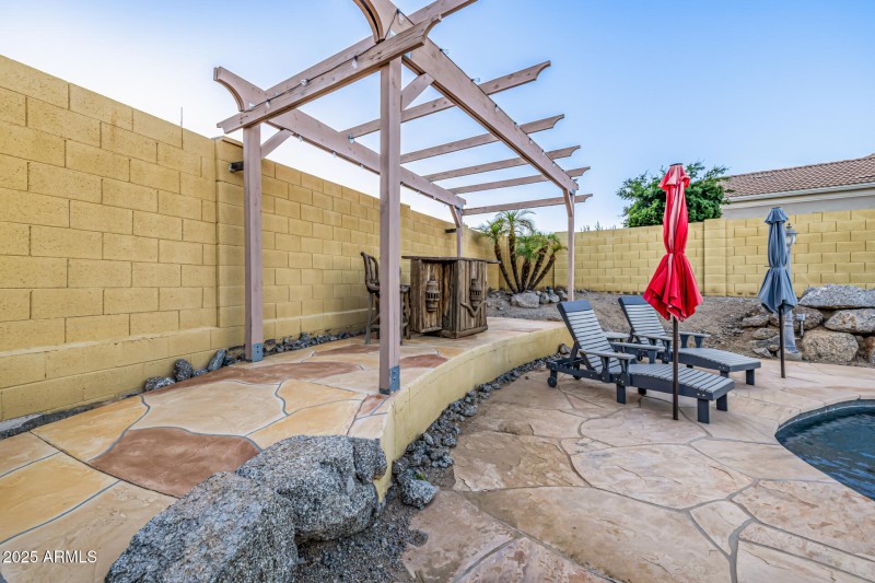 Separate Sitting Area