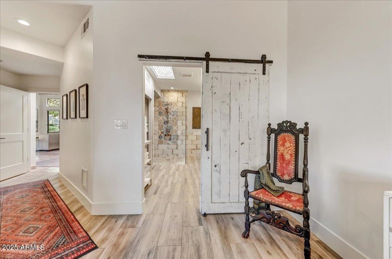 Primary Ensuit Bathroom Entrance