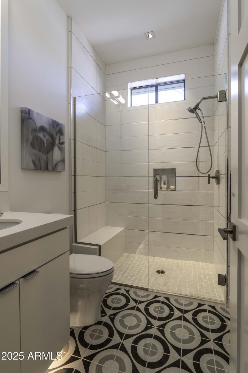 2nd Bedroom-Office Ensuite