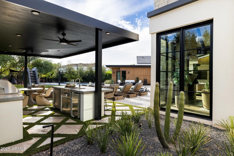 090-5715 E Monterosa St Phoenix_90