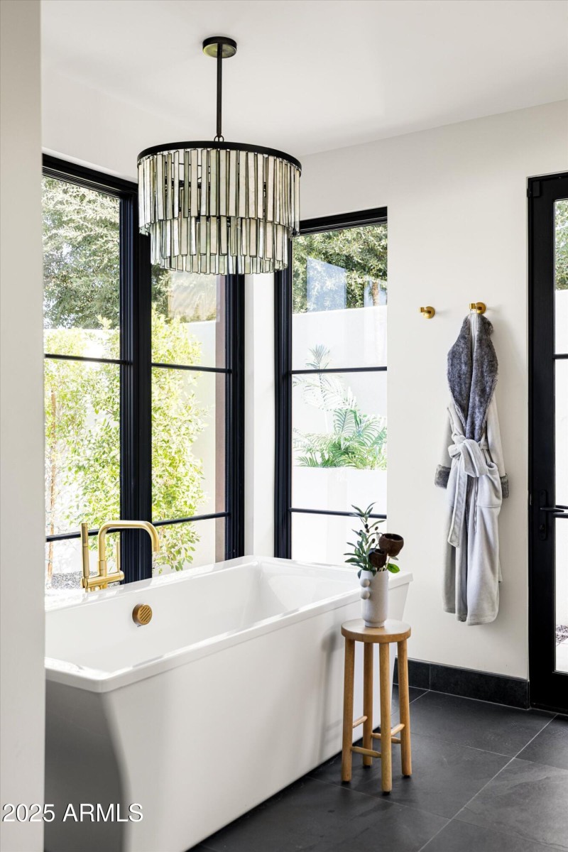 045-5715 E Monterosa St Phoenix_45