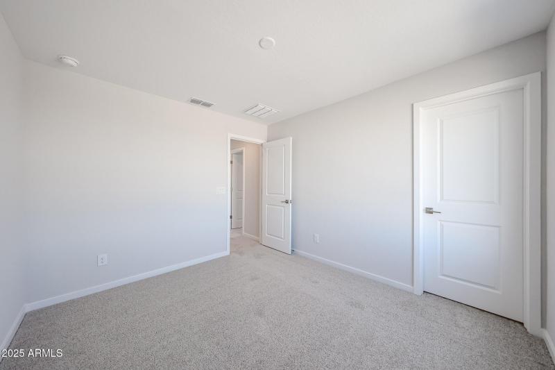 28_Oak_New-Home_Quick-Move-in_Buckeye_AZ