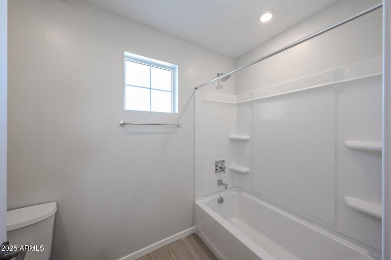 31_Oak_New-Home_Quick-Move-in_Buckeye_AZ