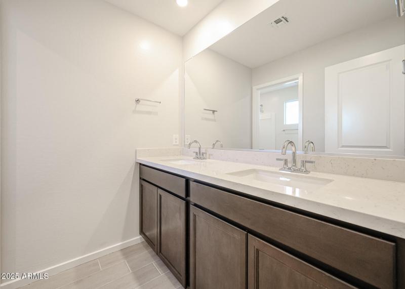 30_Buckeye_Home-for-Sale_Century-Communi