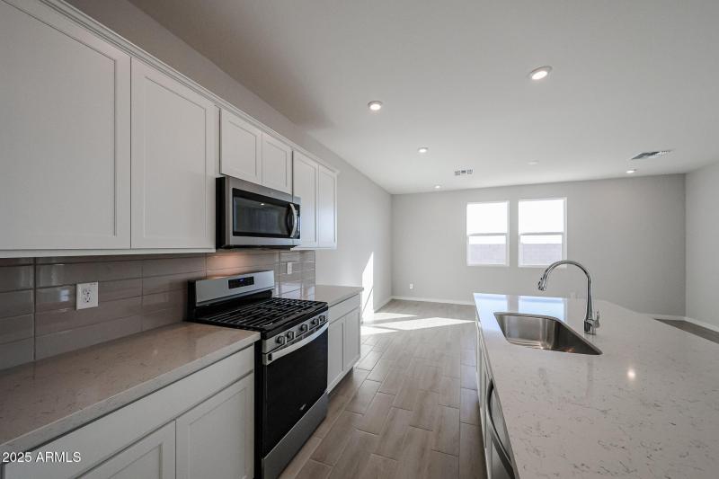 18_2-story-home-with-view_for-sale_Arizo