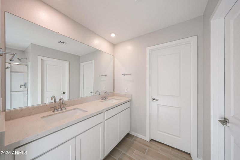 34_2-story-home-with-view_for-sale_Arizo