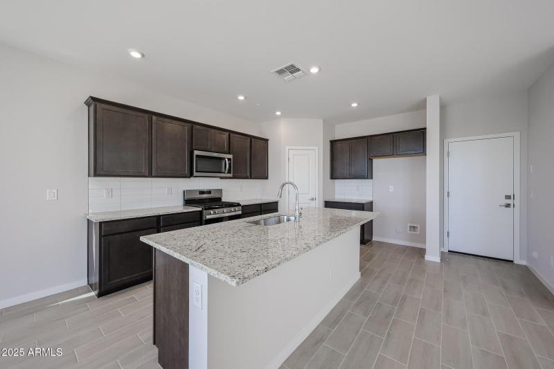 13_Ponderosa_Century-Communities_New-Hom