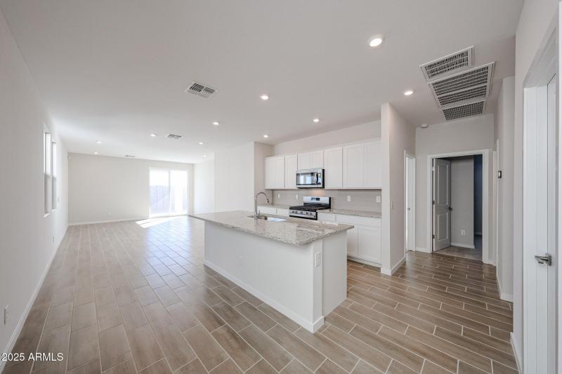 03_New-Move-in-Ready-Home_Teravalis_Buck